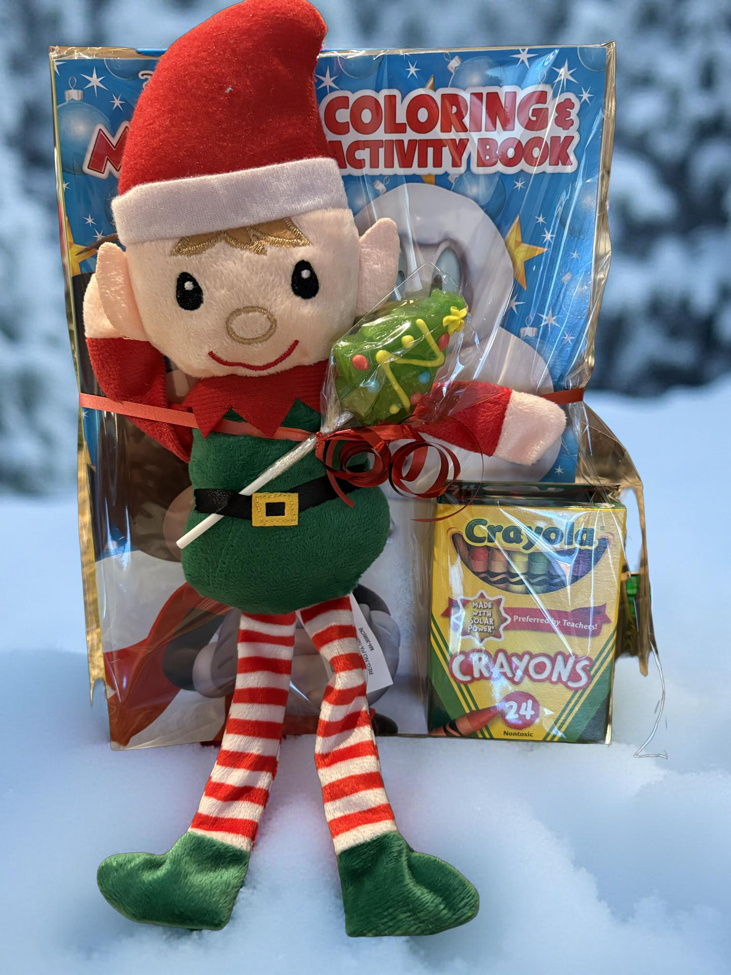 🧝 Elf-tastic Coloring Fun – Bring a little magic to playtime with this cheerful holiday set! 🎨✨